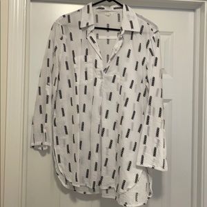 Black & white lightweight blouse